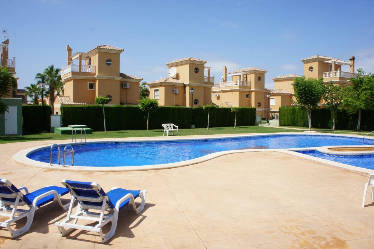 Villa Las Tres Perlas Algorfa Exteriör bild