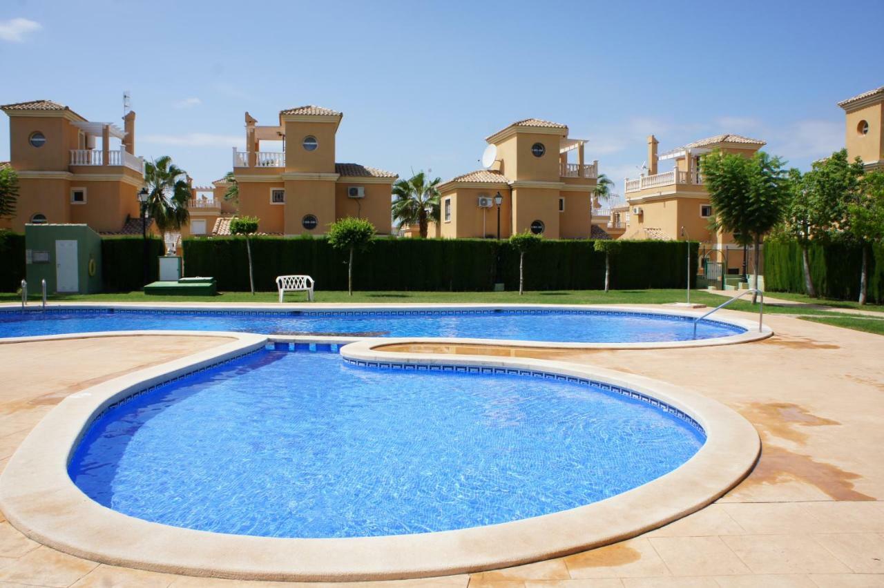 Villa Las Tres Perlas Algorfa Exteriör bild
